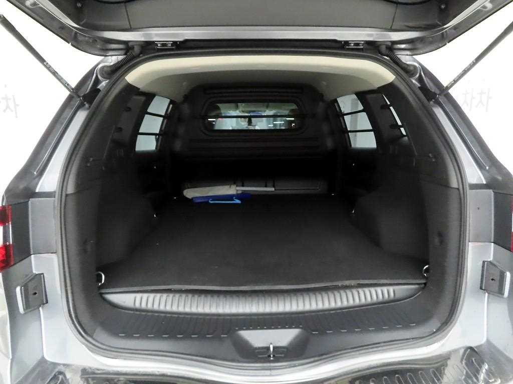 SAMSUNG QM6 - Vista 6