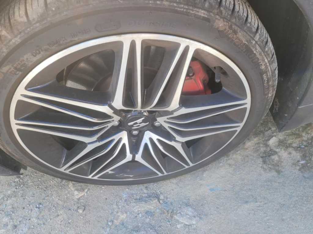 KIA Stinger - Vista 10