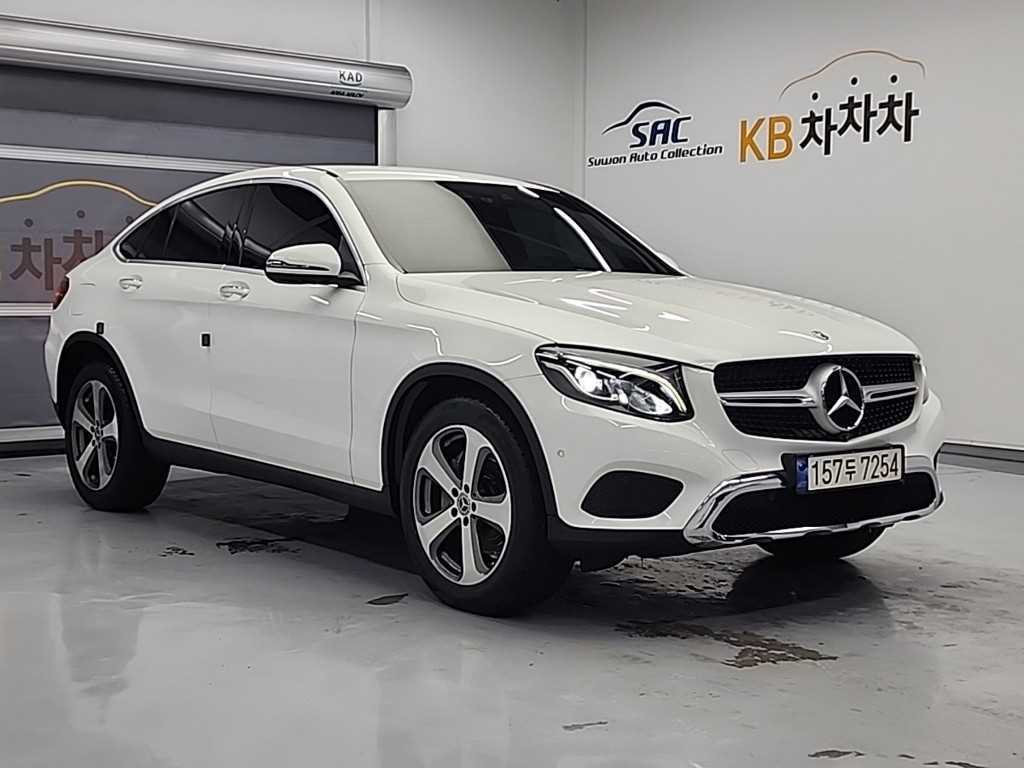 Mercedes Benz GLC Class - Vista 4
