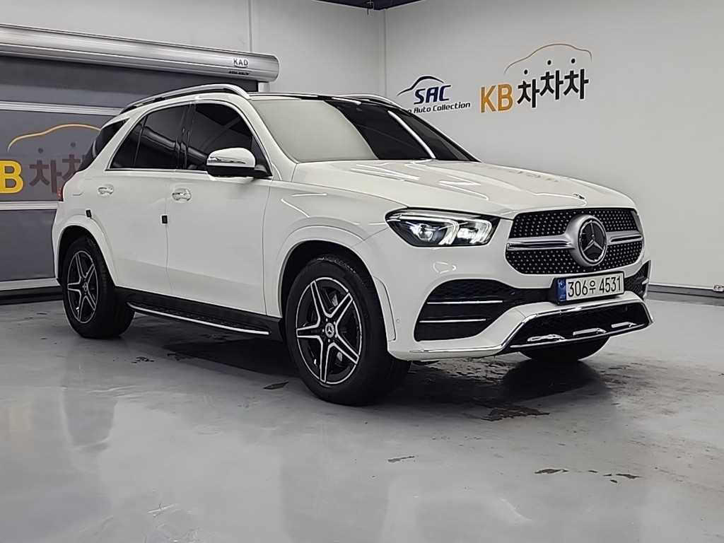 Mercedes Benz GLE Class - Vista 4