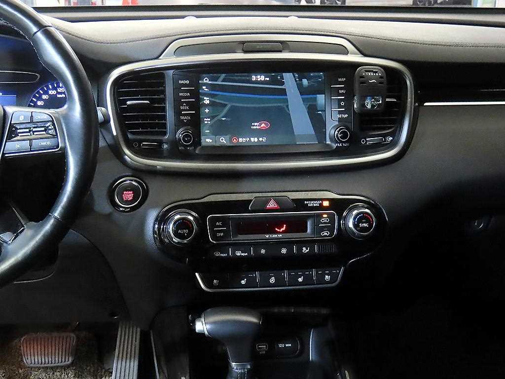 KIA Sorento - Vista 11