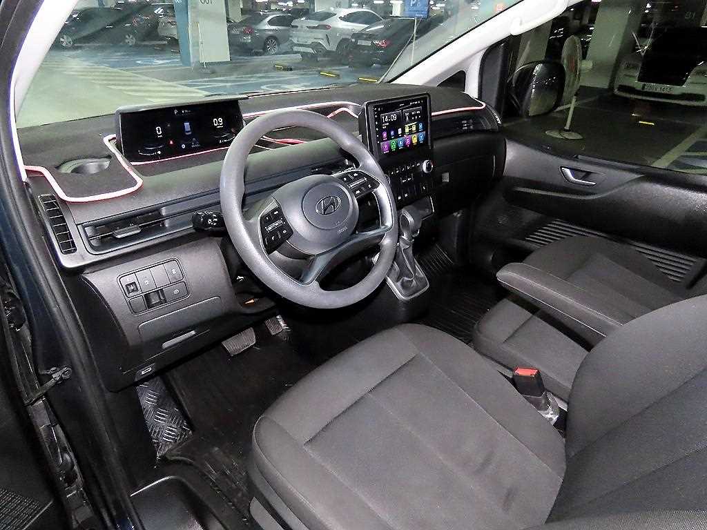 HYUNDAI Staria - Vista 9