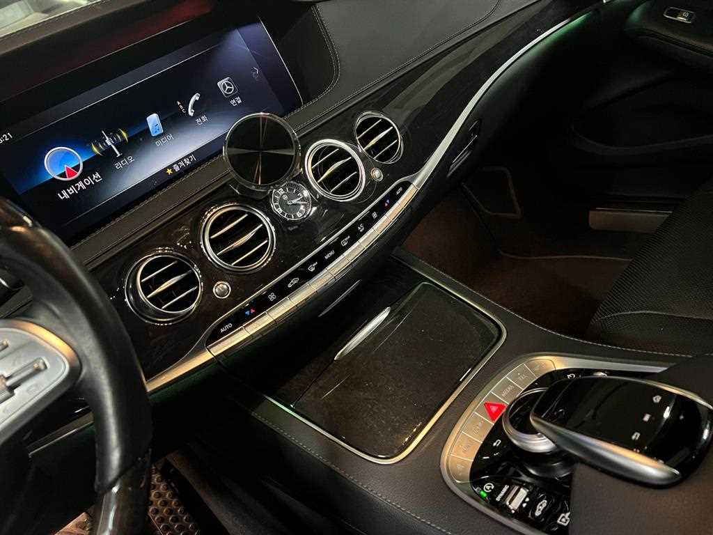 Mercedes Benz S Class - Vista 9