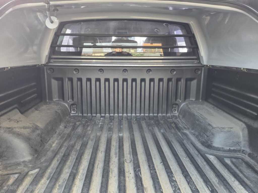 Ssangyong Rexton 2019 Gris - Importación desde Corea - HF Imports Iquique - Foto 17