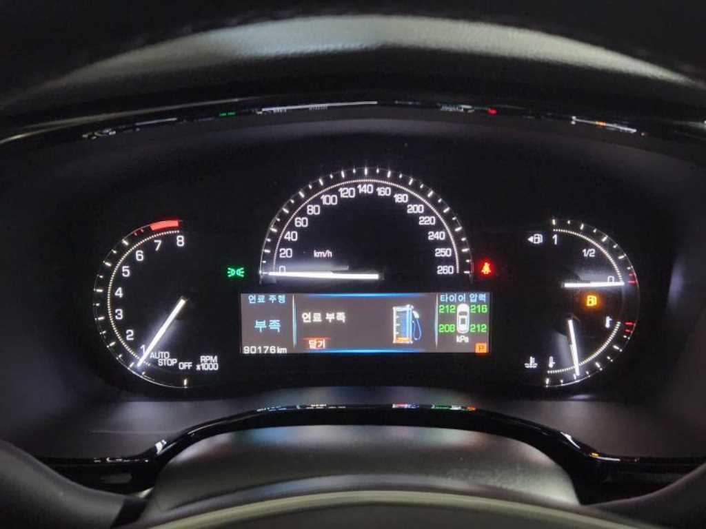 Cadillac XT5 - Vista 10