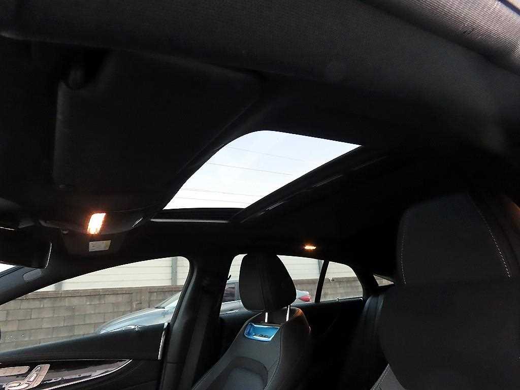 Mercedes Benz AMG GT 2021 Negro - Importación desde Corea - HF Imports Iquique - Foto 15