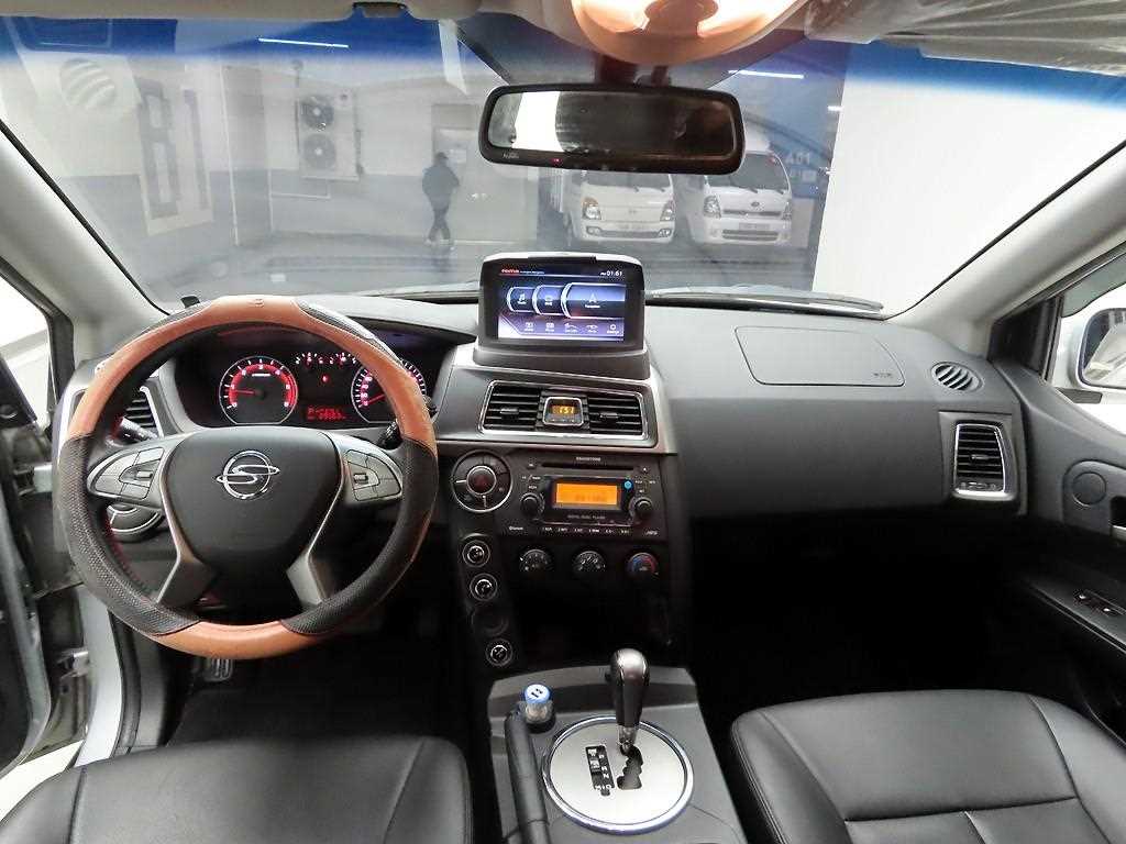 Ssangyong Korando - Vista 7