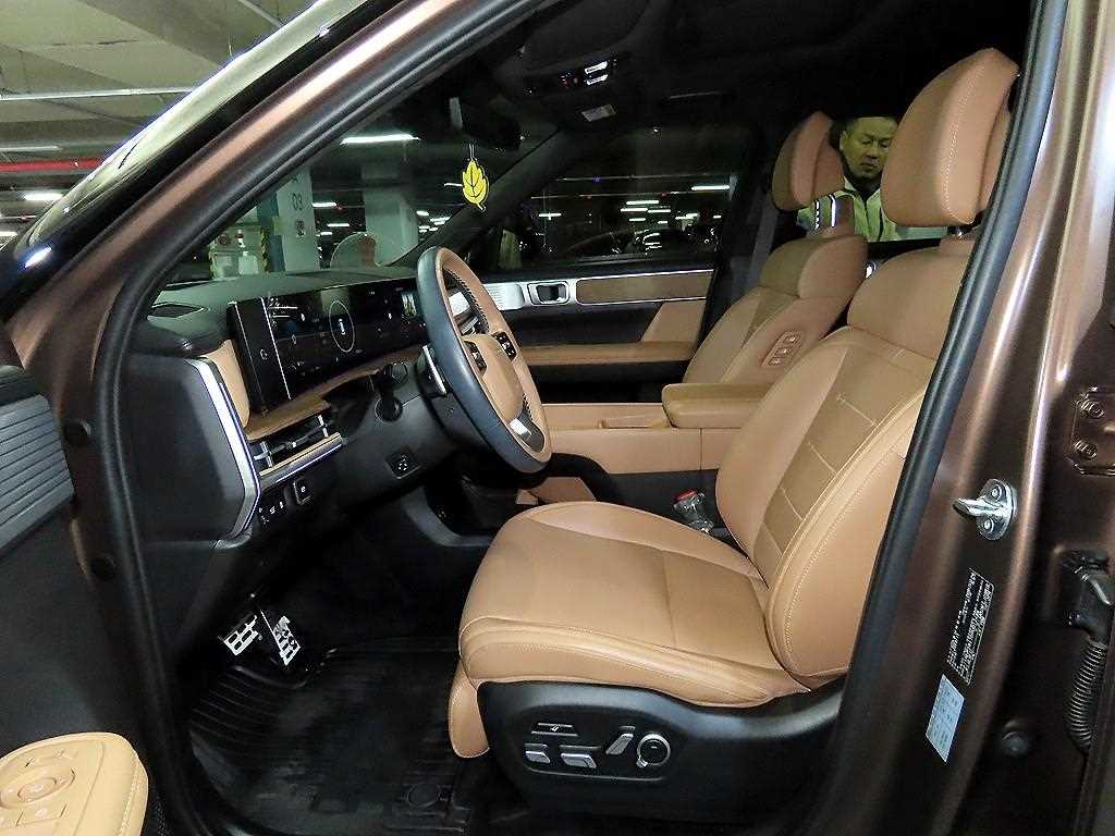 HYUNDAI Santa Fe - Vista 6