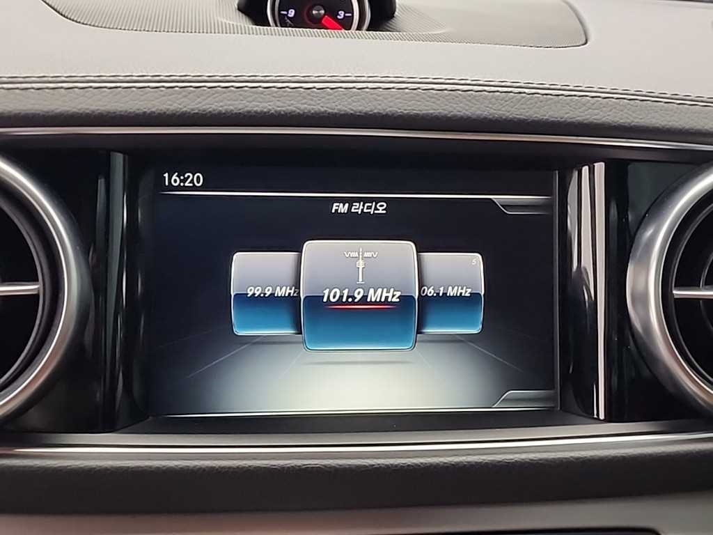 Mercedes Benz SL Class 2019 Negro - Importación desde Corea - HF Imports Iquique - Foto 13