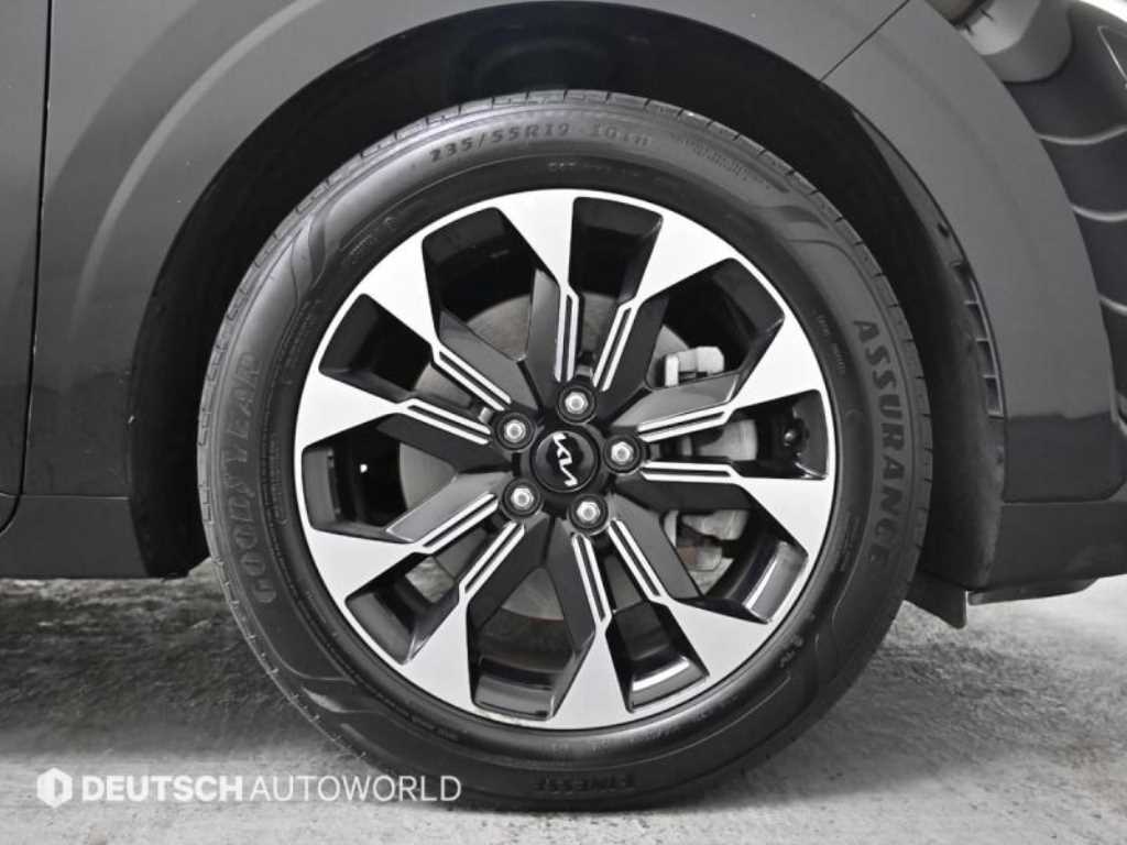 KIA Carnival - Vista 5