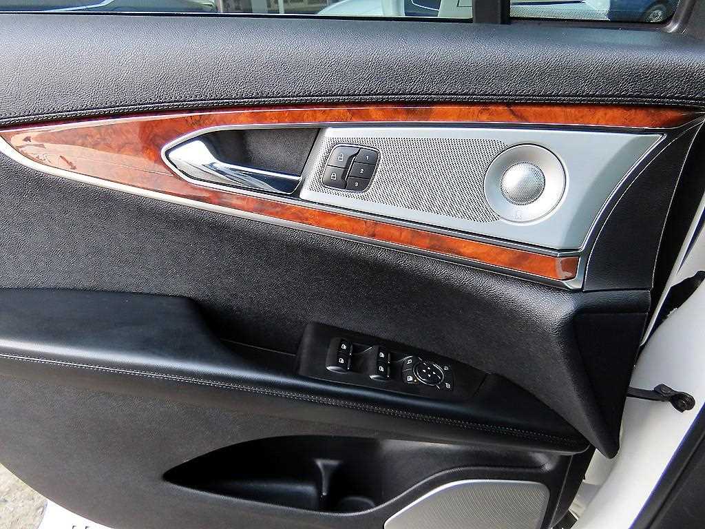 Lincoln Nautilus - Vista 11