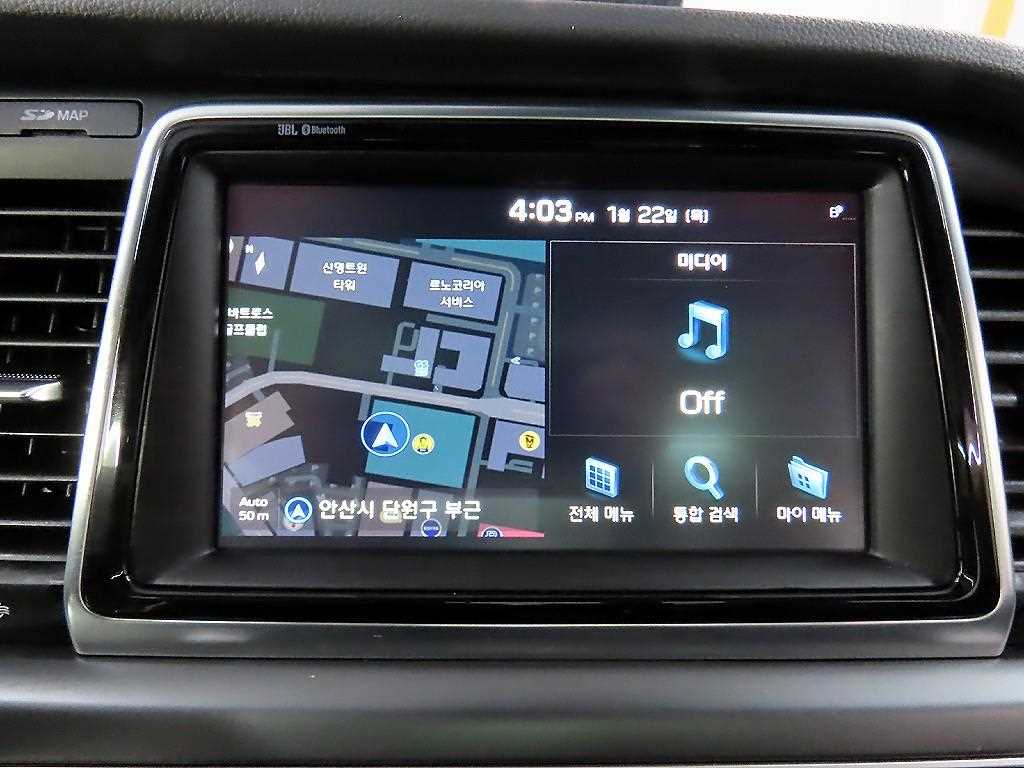 HYUNDAI Sonata - Vista 12