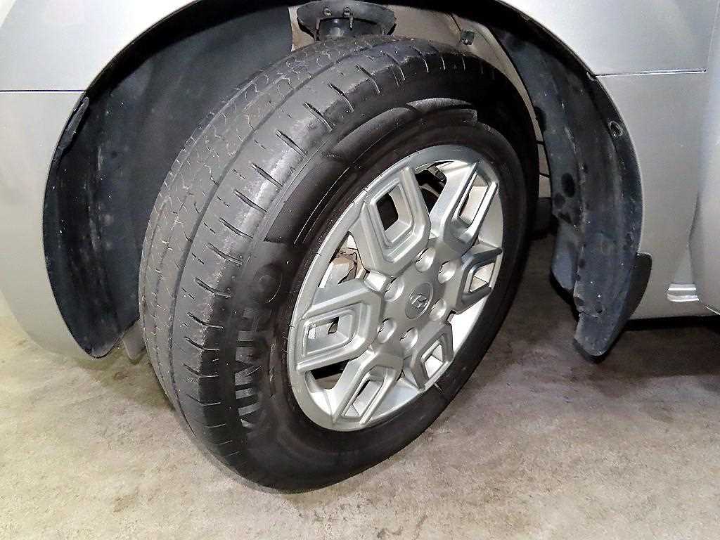 HYUNDAI Staria 2023 Gris - Importación desde Corea - HF Imports Iquique - Foto 18