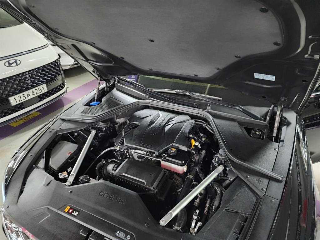 Genesis G80 2025 Negro - Importación desde Corea - HF Imports Iquique - Foto 17
