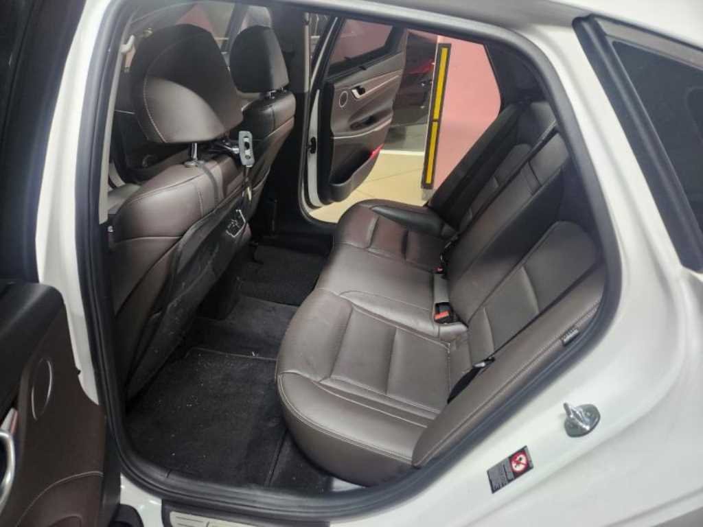 HYUNDAI Grandeur - Vista 7