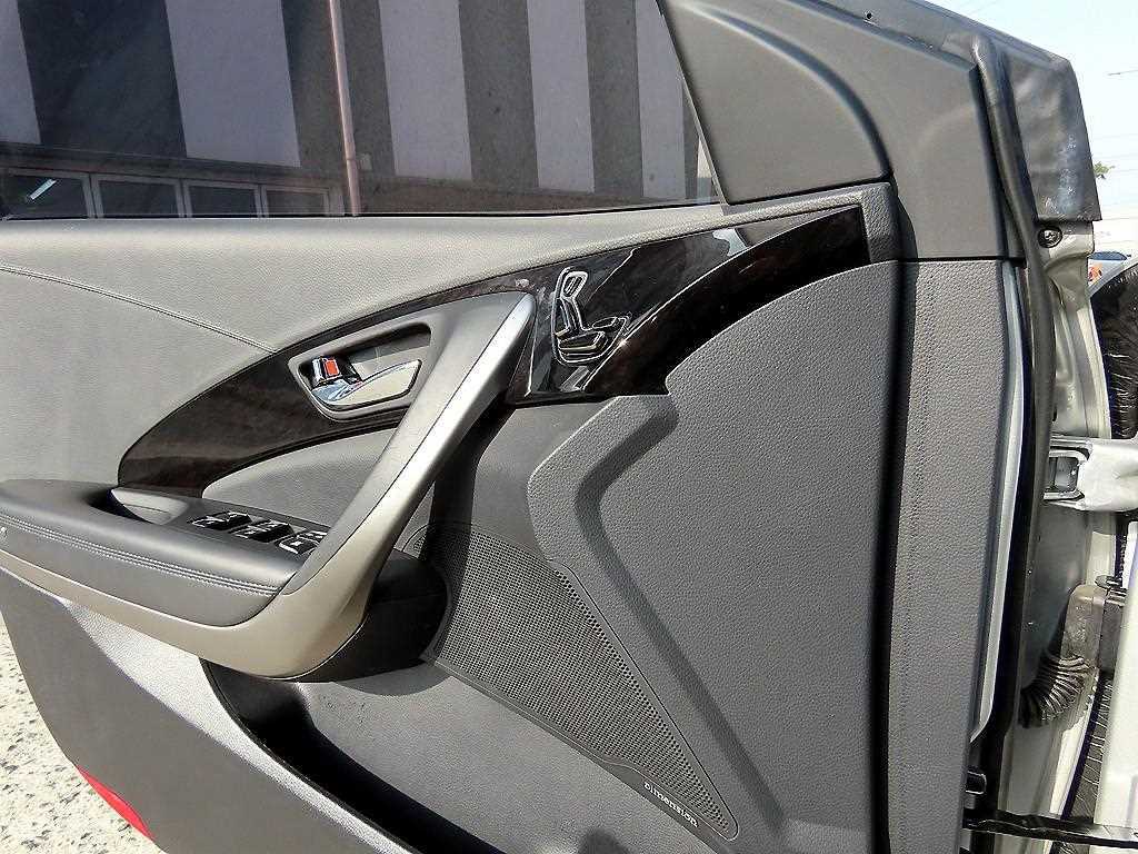 HYUNDAI Grandeur - Vista 11