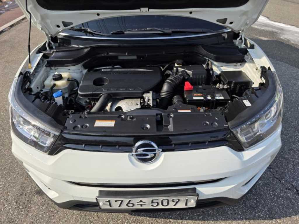 Ssangyong Tivoli - Vista 9