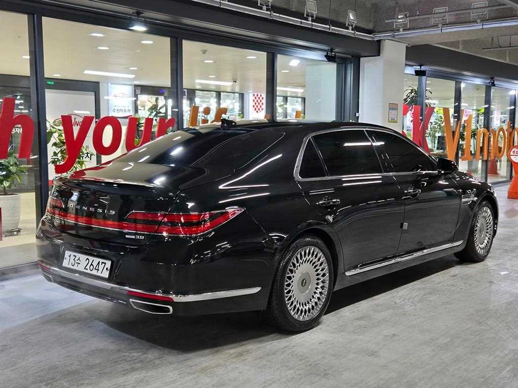 Genesis G90 - Vista 4