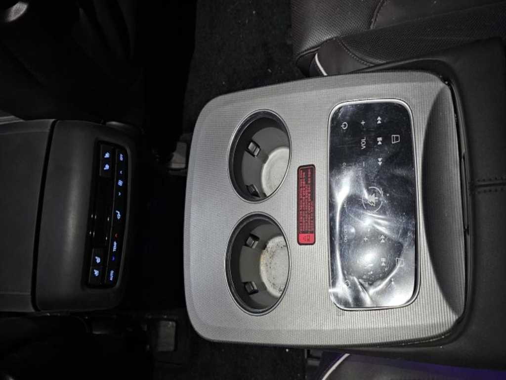 HYUNDAI Palisade - Vista 10