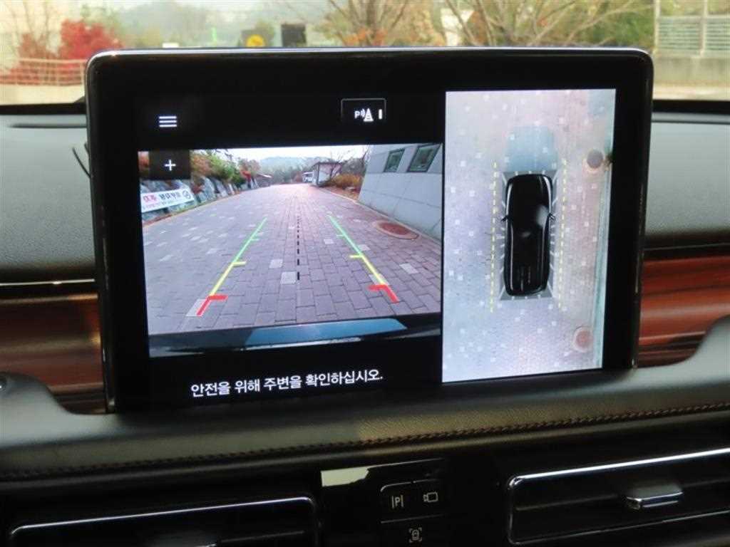 Lincoln Aviator - Vista 9