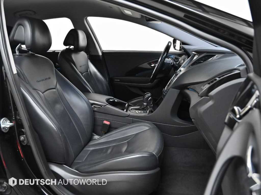 HYUNDAI Grandeur - Vista 10