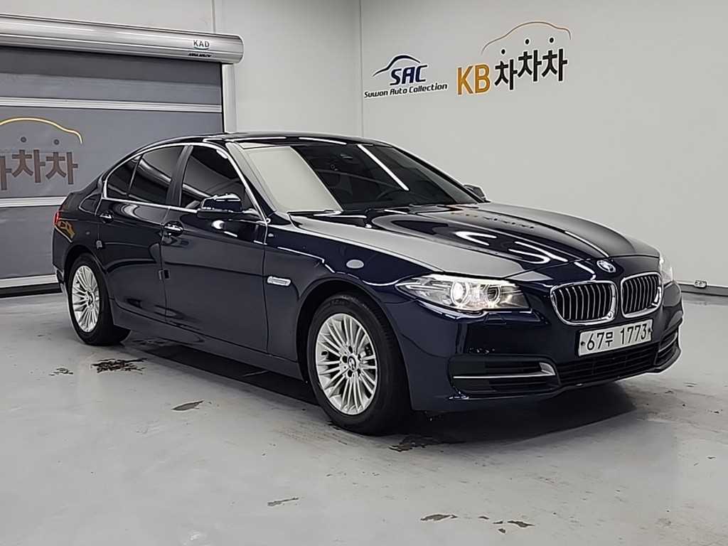 BMW 5 Series - Vista 4