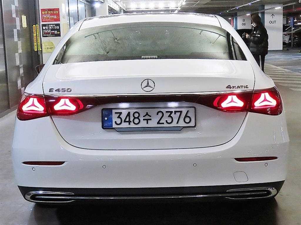 Mercedes Benz E class - Vista 6