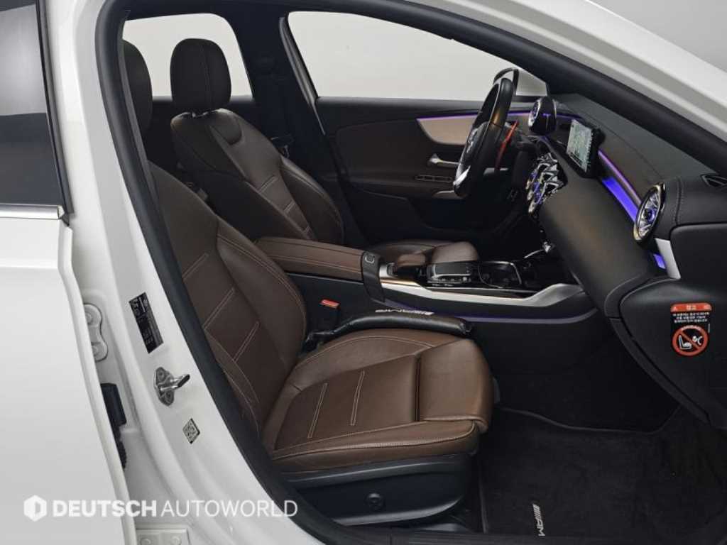 Mercedes Benz A Class - Vista 10