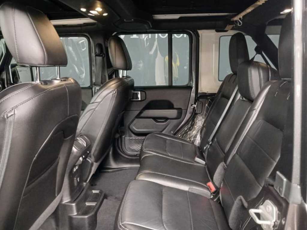 Jeep Wrangler - Vista 8