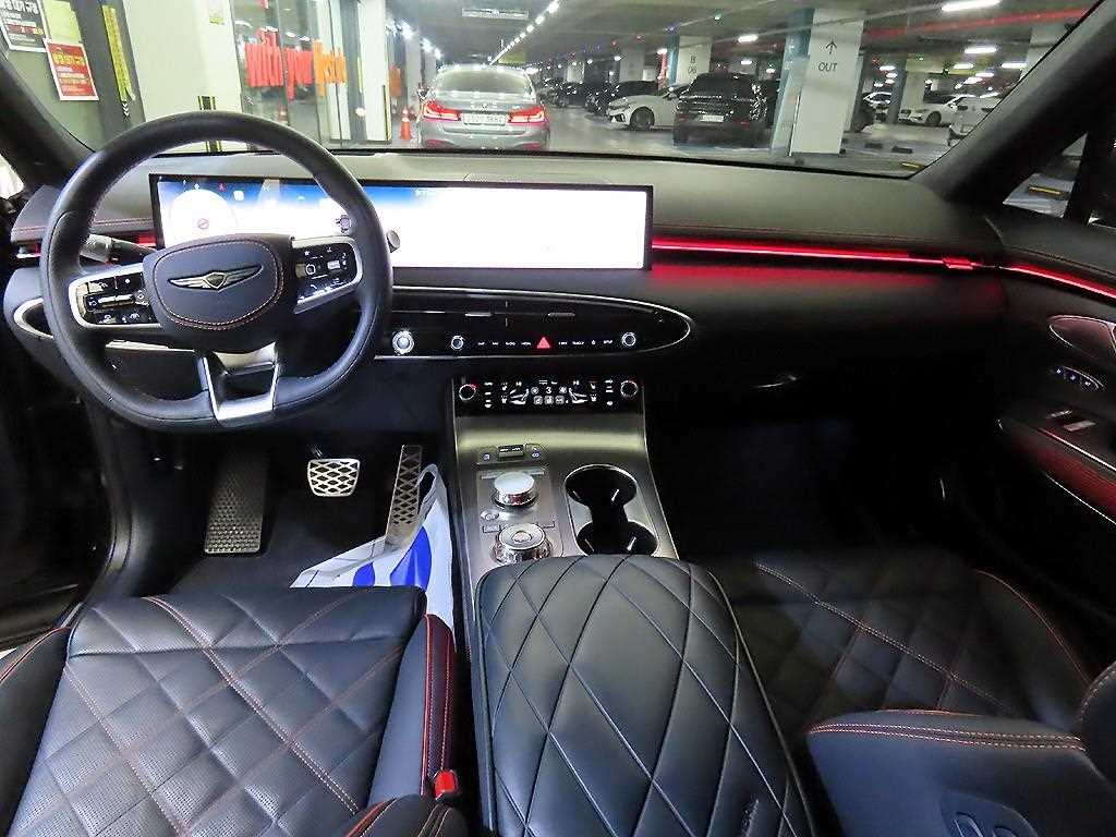 Genesis GV70 - Vista 10