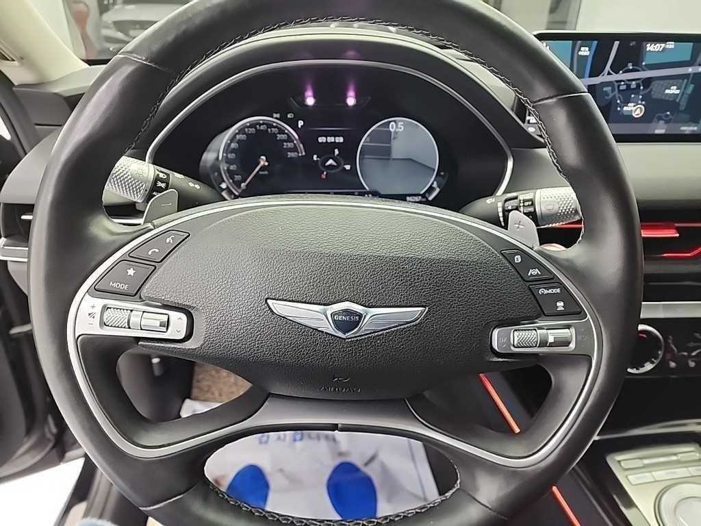 Genesis G80 - Vista 9