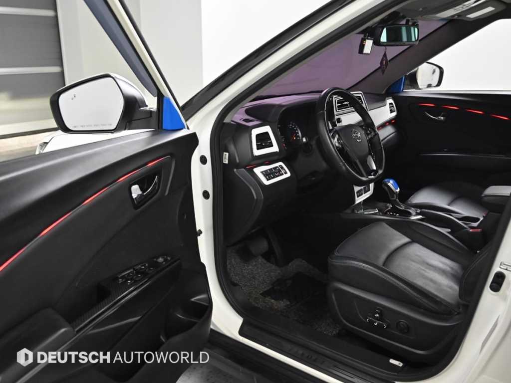 Ssangyong Tivoli - Vista 11