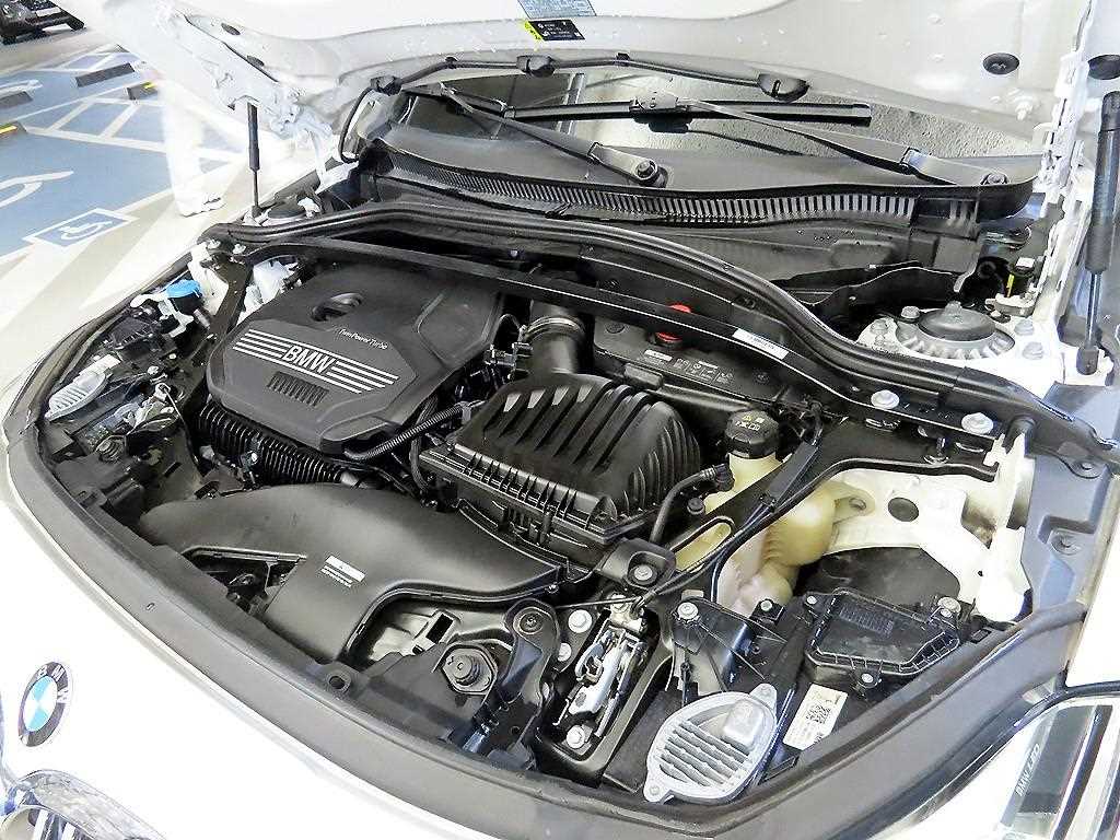 BMW 1 series 2023 Blanco - Importación desde Corea - HF Imports Iquique - Foto 19