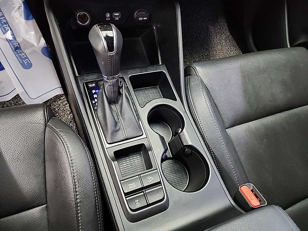 HYUNDAI Tucson - Vista 8