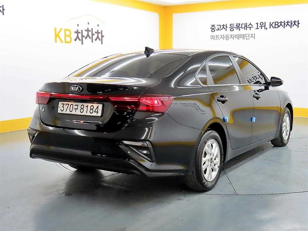 KIA K3 - Vista 4