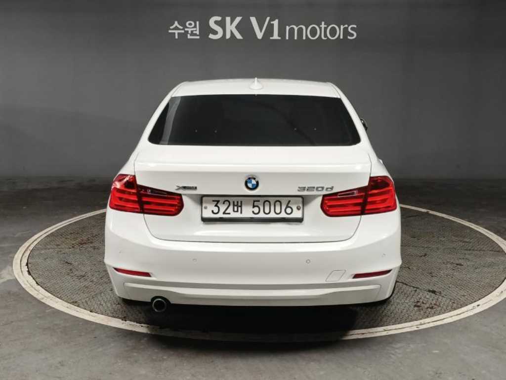 BMW 3 series - Vista 4