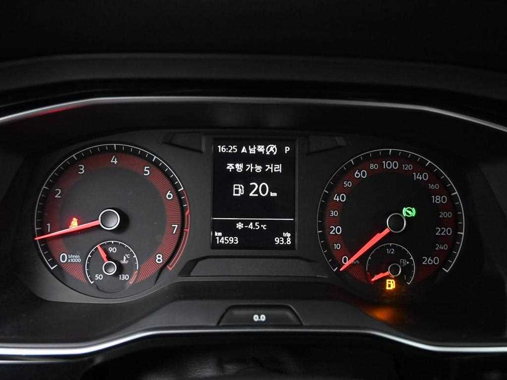 Volkswagen Jetta - Vista 8