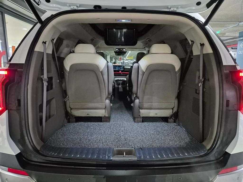 KIA Carnival 2025 Blanco - Importación desde Corea - HF Imports Iquique - Foto 18
