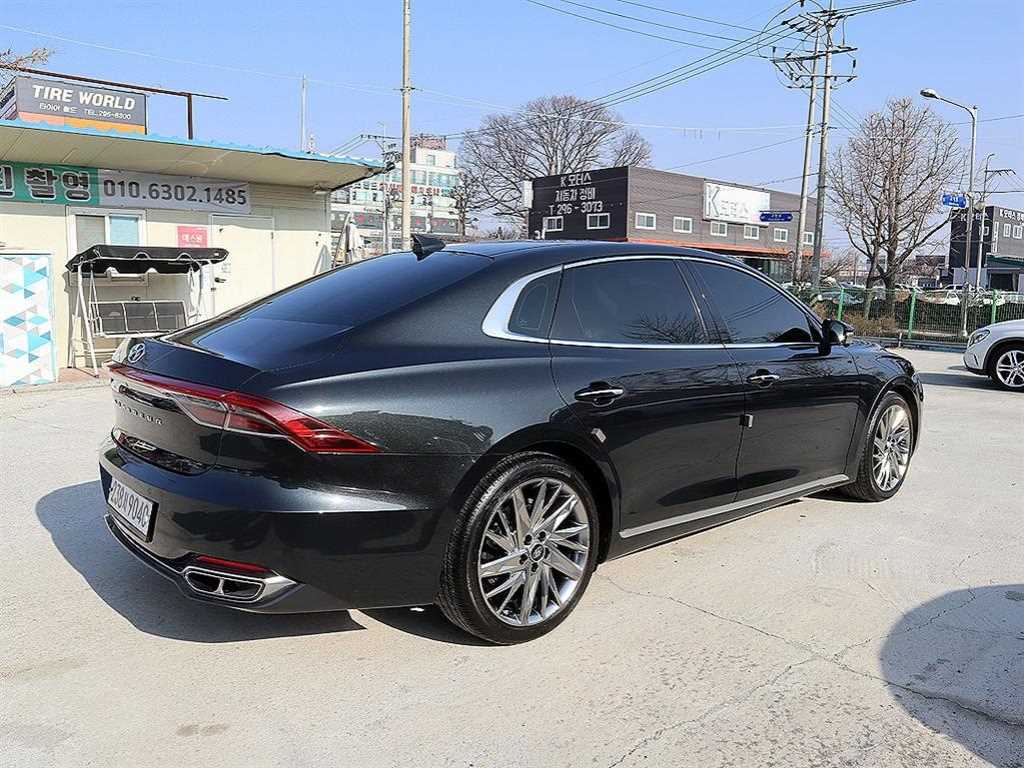 HYUNDAI Grandeur - Vista 5