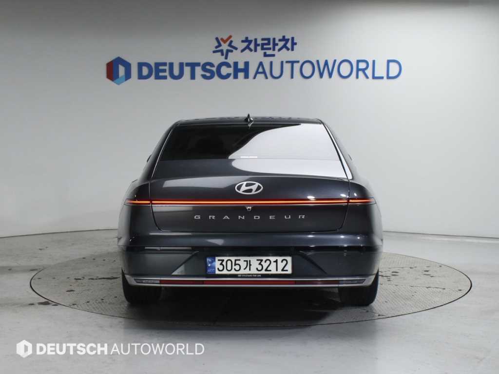 HYUNDAI Grandeur - Vista 4