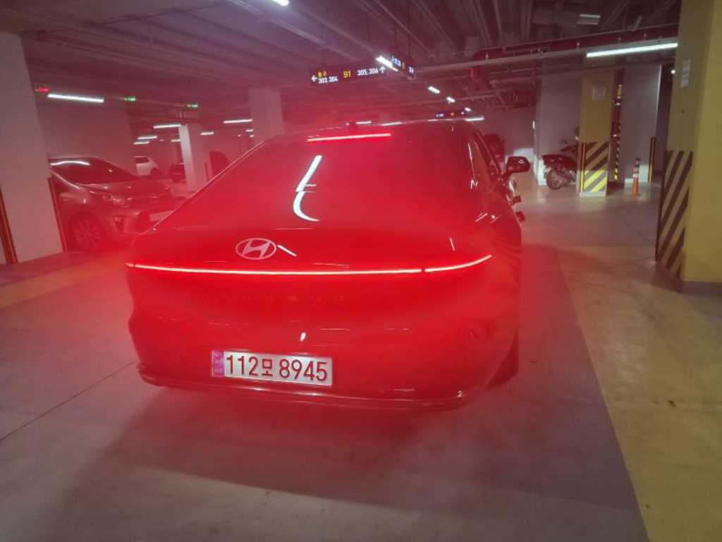 HYUNDAI Grandeur - Vista 2