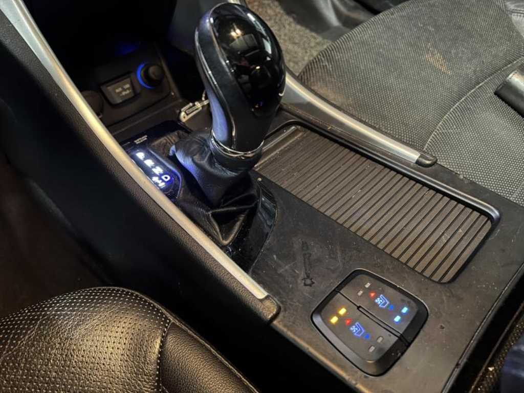 HYUNDAI Sonata 2012 Blanco - Importación desde Corea - HF Imports Iquique - Foto 17