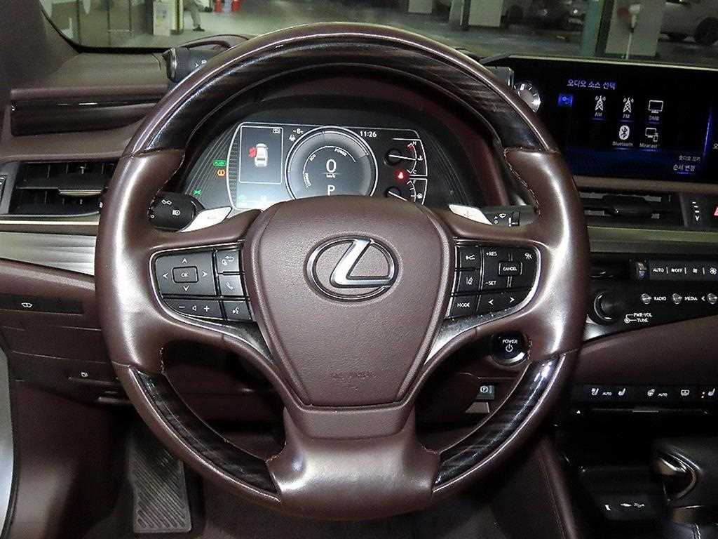 Lexus ES - Vista 8