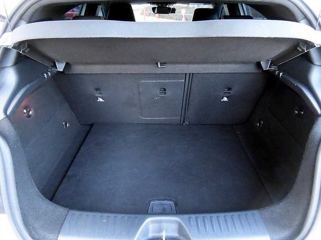 Mercedes Benz A Class 2014 Blanco - Importación desde Corea - HF Imports Iquique - Foto 18