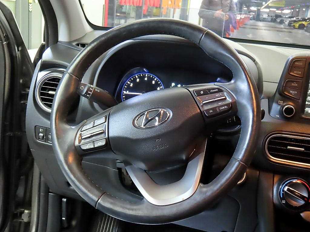 HYUNDAI Kona - Vista 8