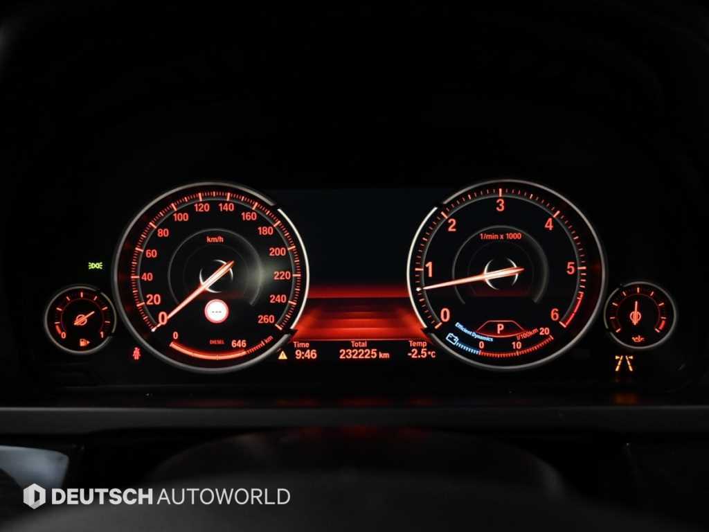 BMW 7 Series - Vista 8