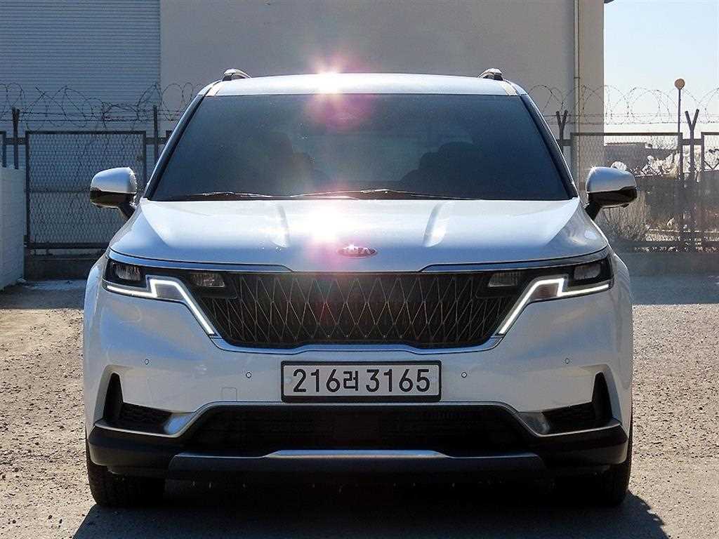 KIA Carnival 2021 Blanco - Importación desde Corea - HF Imports Iquique - Foto 1