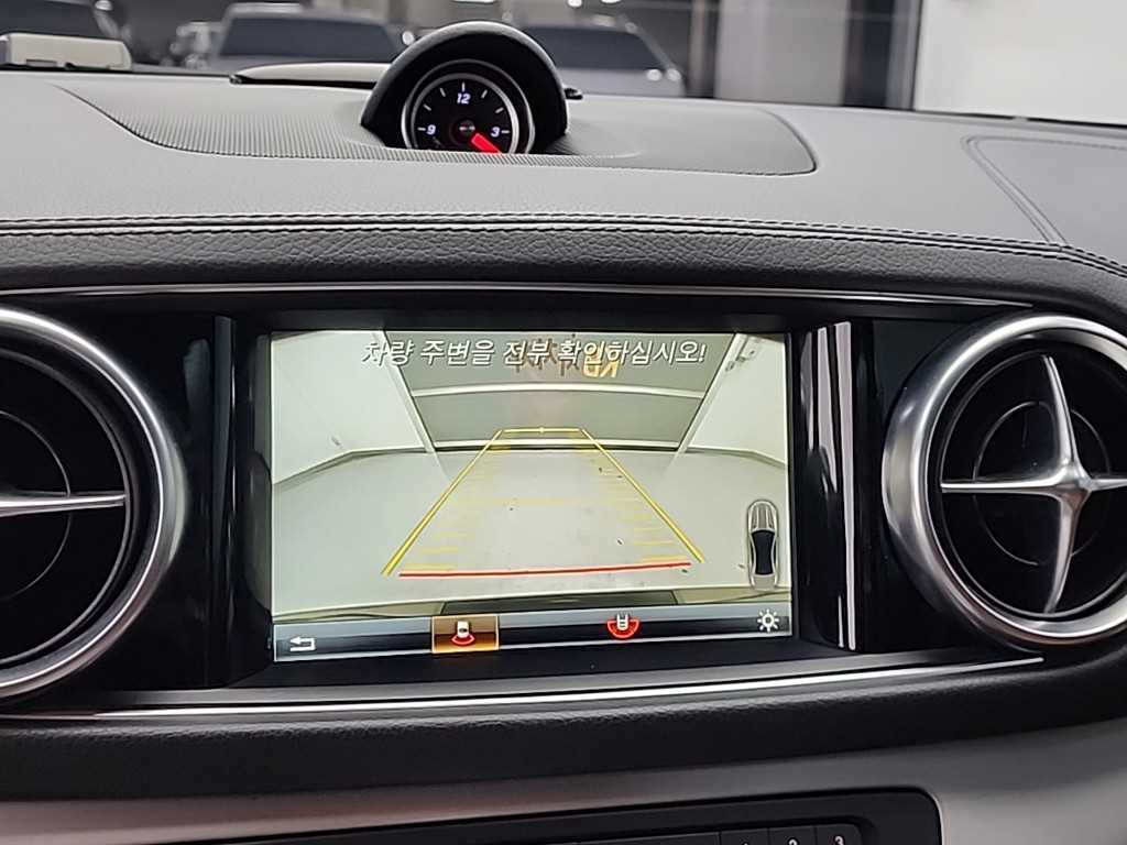 Mercedes Benz SL Class 2019 Negro - Importación desde Corea - HF Imports Iquique - Foto 14