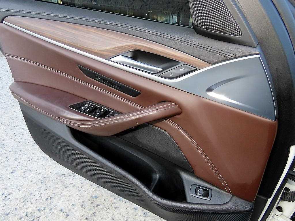 BMW 5 Series - Vista 12