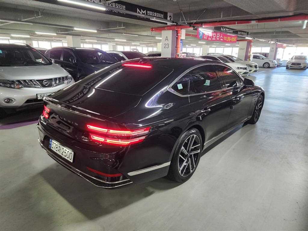 Genesis G80 - Vista 6